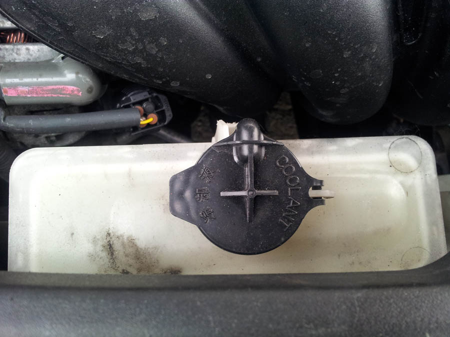 Toyota Avensis T3-X radiator-bottle